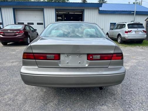 1998 Toyota Camry LE