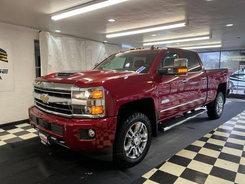 Cajun Red Tintcoat 2018 Chevrolet Silverado 2500 High Country