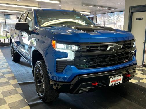 Glacier Blue Metallic 2023 Chevrolet Silverado 1500 LT Trail Boss
