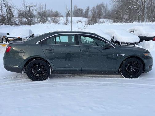 2016 Ford Taurus SEL