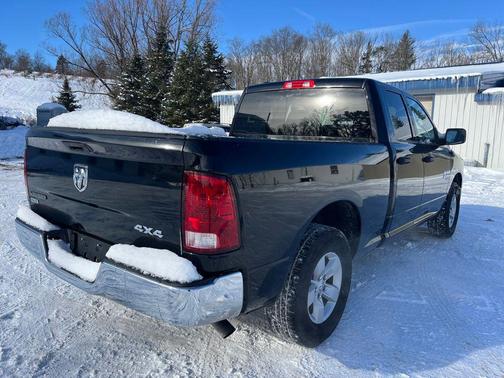 2024 RAM 1500 Classic SLT