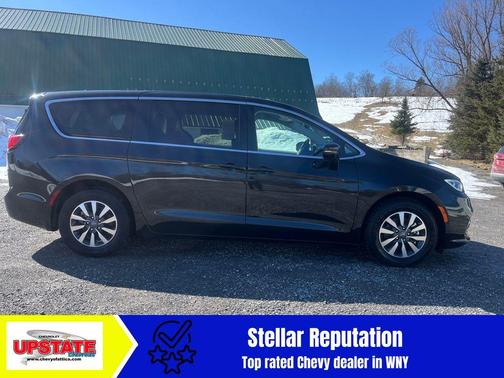 2024 Chrysler Pacifica Hybrid Select