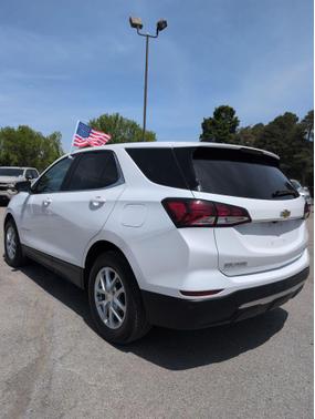 Summit White 2024 Chevrolet Equinox 1LT