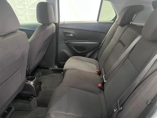 2022 Chevrolet Trax LS