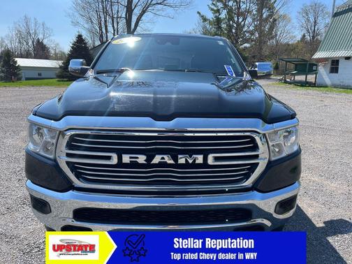 Diamond Black Crystal Pearlcoat 2024 RAM 1500 Laramie