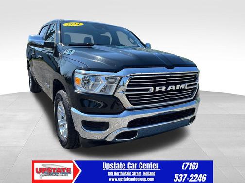 Diamond Black Crystal Pearlcoat 2024 RAM 1500 Laramie