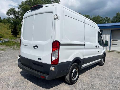 Oxford White 2018 Ford Transit-250 Base