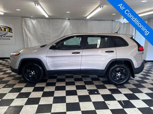 2014 Jeep Cherokee Sport