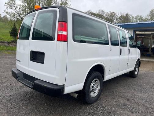 Summit White 2020 Chevrolet Express 2500 Work Van