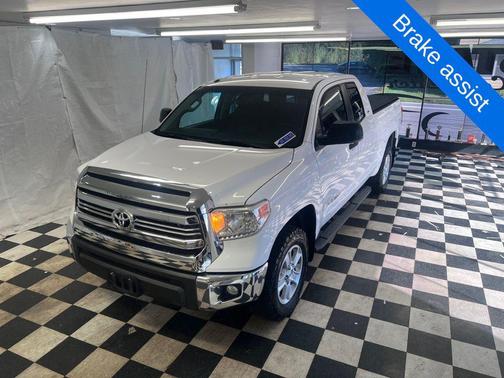 2017 Toyota Tundra SR