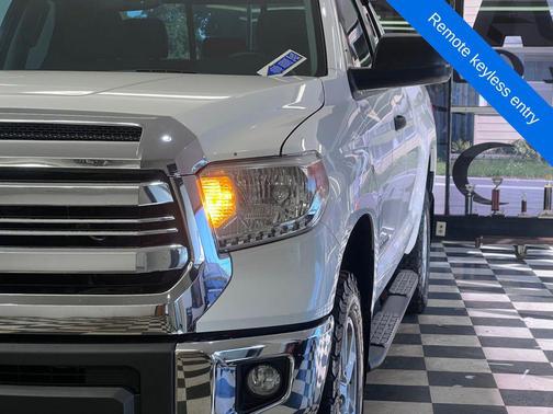 2017 Toyota Tundra SR