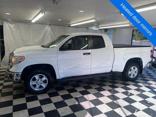 2017 Toyota Tundra SR