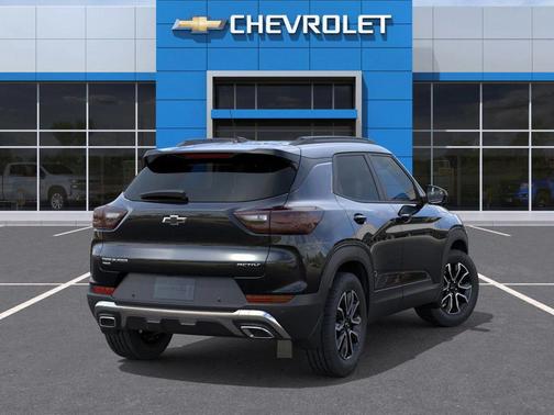 Mosaic Black Metallic 2026 Chevrolet Trailblazer ACTIV