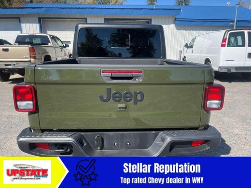 2022 Jeep Gladiator Sport S