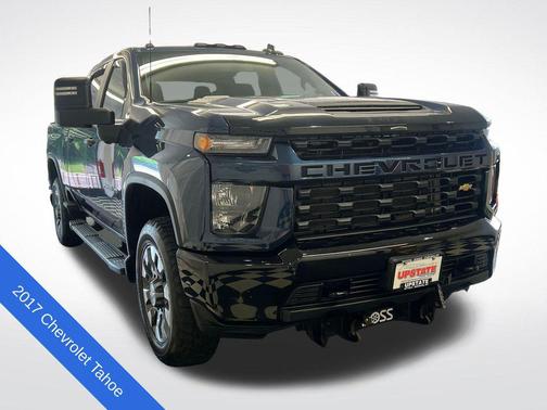 Silver Ice Metallic 2017 Chevrolet Tahoe LT