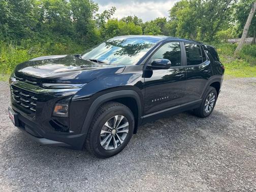 Mosaic Black Metallic 2026 Chevrolet Equinox 1LT
