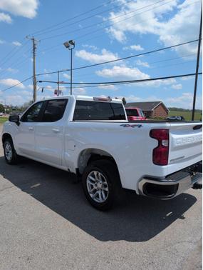 Summit White 2023 Chevrolet Silverado 1500 LT