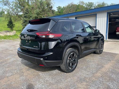 Super Black 2024 Nissan Rogue SV