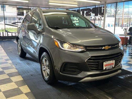 Satin Steel Metallic 2019 Chevrolet Trax LT
