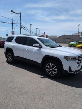 Summit White 2023 GMC Acadia AWD SLE