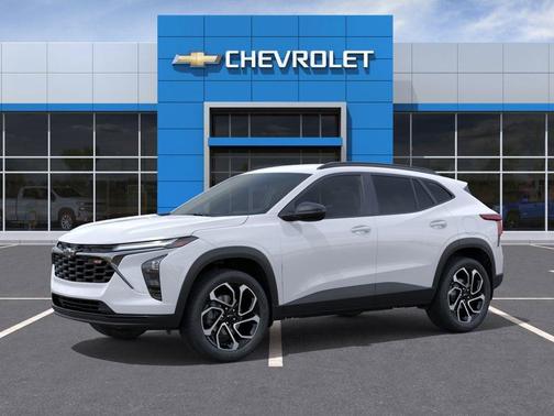 Summit White 2026 Chevrolet Trax FWD 2RS