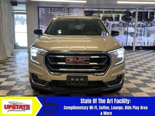 2022 GMC Terrain AWD AT4