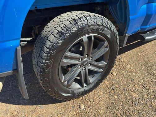 VELOCITY BLUE 2021 Ford F-150 XLT