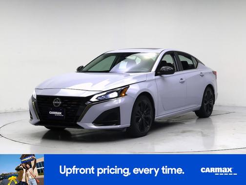 Gray 2023 Nissan Altima SR