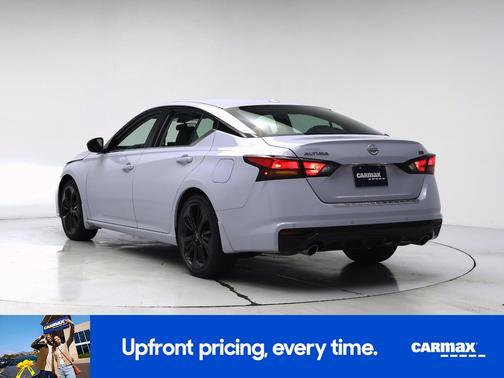 Gray 2023 Nissan Altima SR