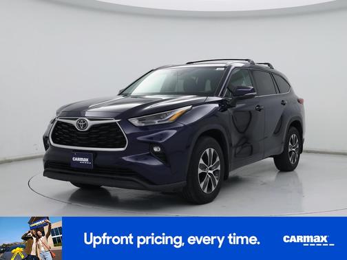 Blue 2022 Toyota Highlander XLE