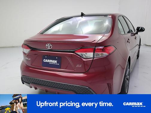Red 2022 Toyota Corolla SE