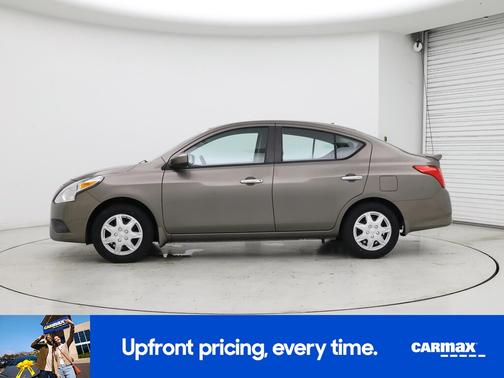 2015 Nissan Versa SV