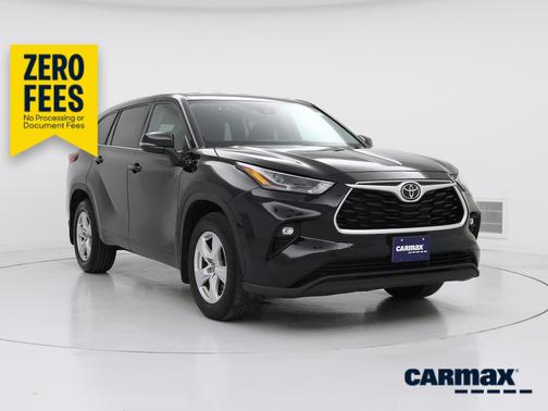 Black 2022 Toyota Highlander LE