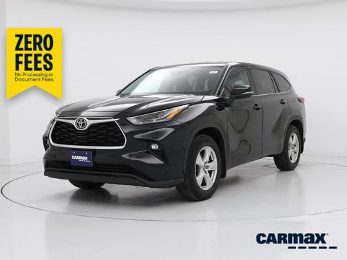 Black 2022 Toyota Highlander LE