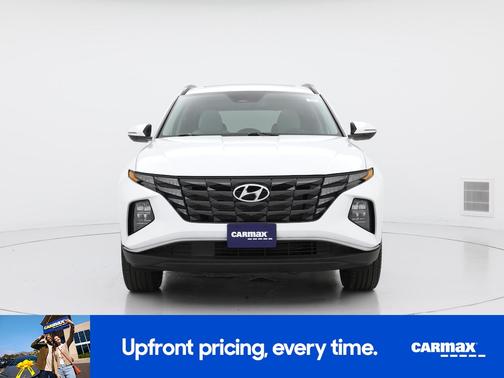 White 2023 Hyundai TUCSON SEL
