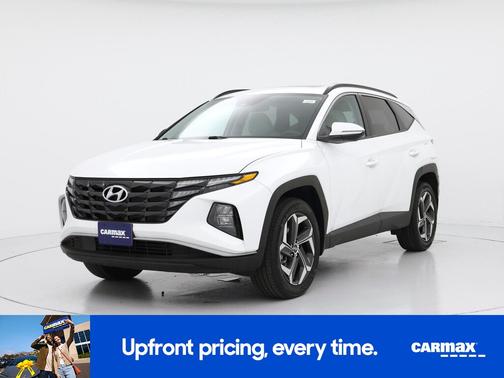 White 2023 Hyundai TUCSON SEL