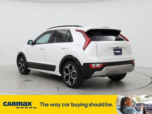2024 Kia Niro SX