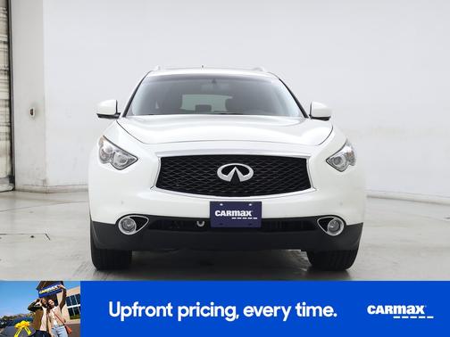 2017 INFINITI QX70 