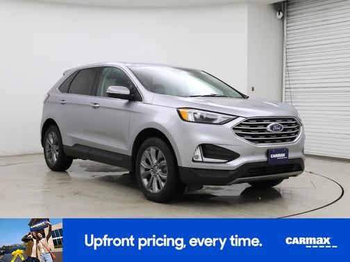 Silver 2022 Ford Edge Titanium