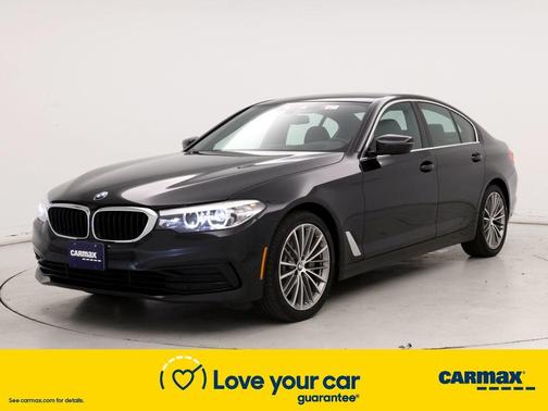 Photo 4 of 24 of 2019 BMW 540 i xDrive