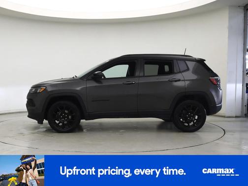 Gray 2022 Jeep Compass Altitude