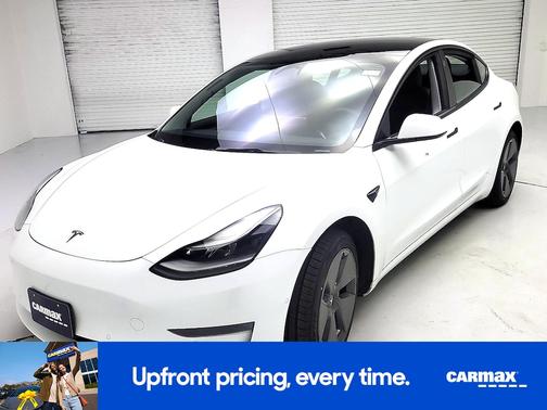 White 2022 Tesla Model 3