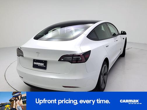 White 2022 Tesla Model 3