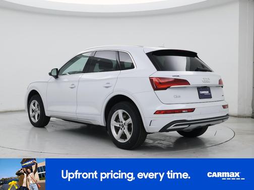 White 2023 Audi Q5 Premium