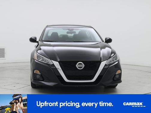 Black 2022 Nissan Altima SL