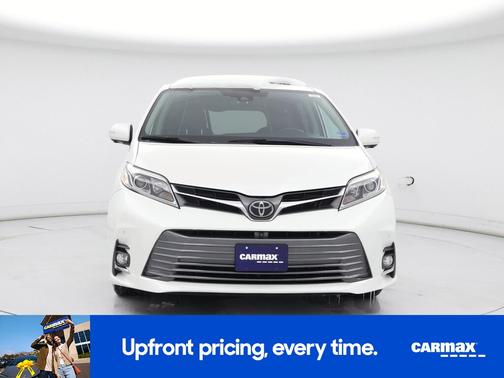 2020 Toyota Sienna XLE