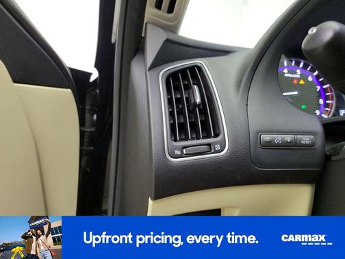 2017 INFINITI Q50 Premium