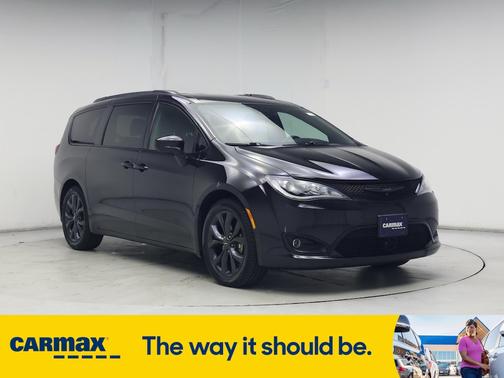2019 Chrysler Pacifica Touring Plus