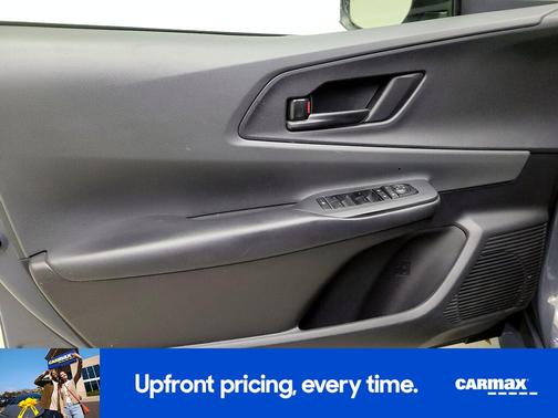 2023 Toyota Prius LE