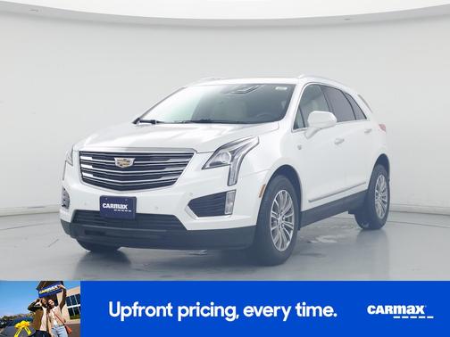 White 2017 Cadillac XT5 Luxury
